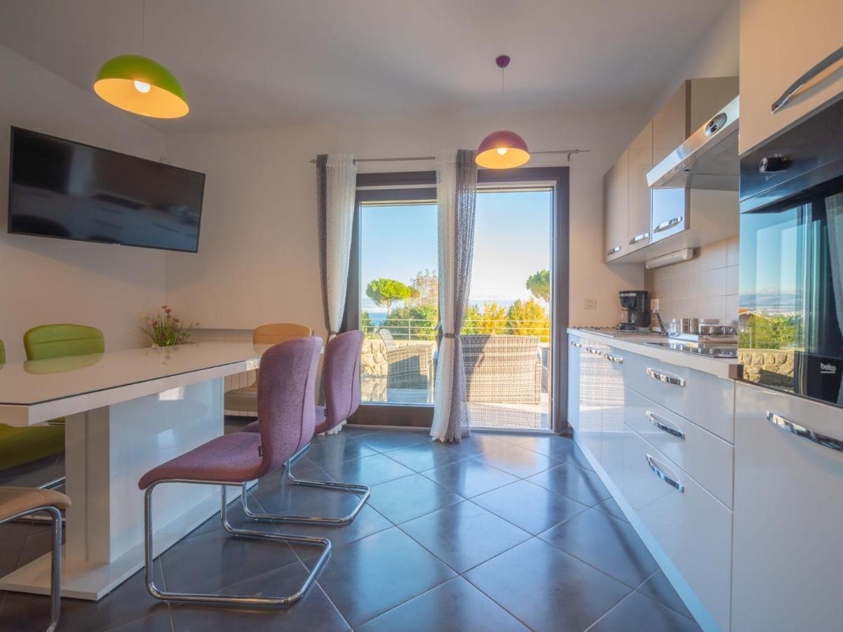 Apartment Damir By Interhome Lovran Bagian luar foto